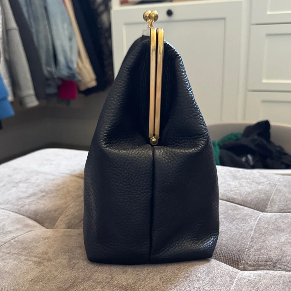 Elegant Black Leather Clutch - Picture 5 of 11